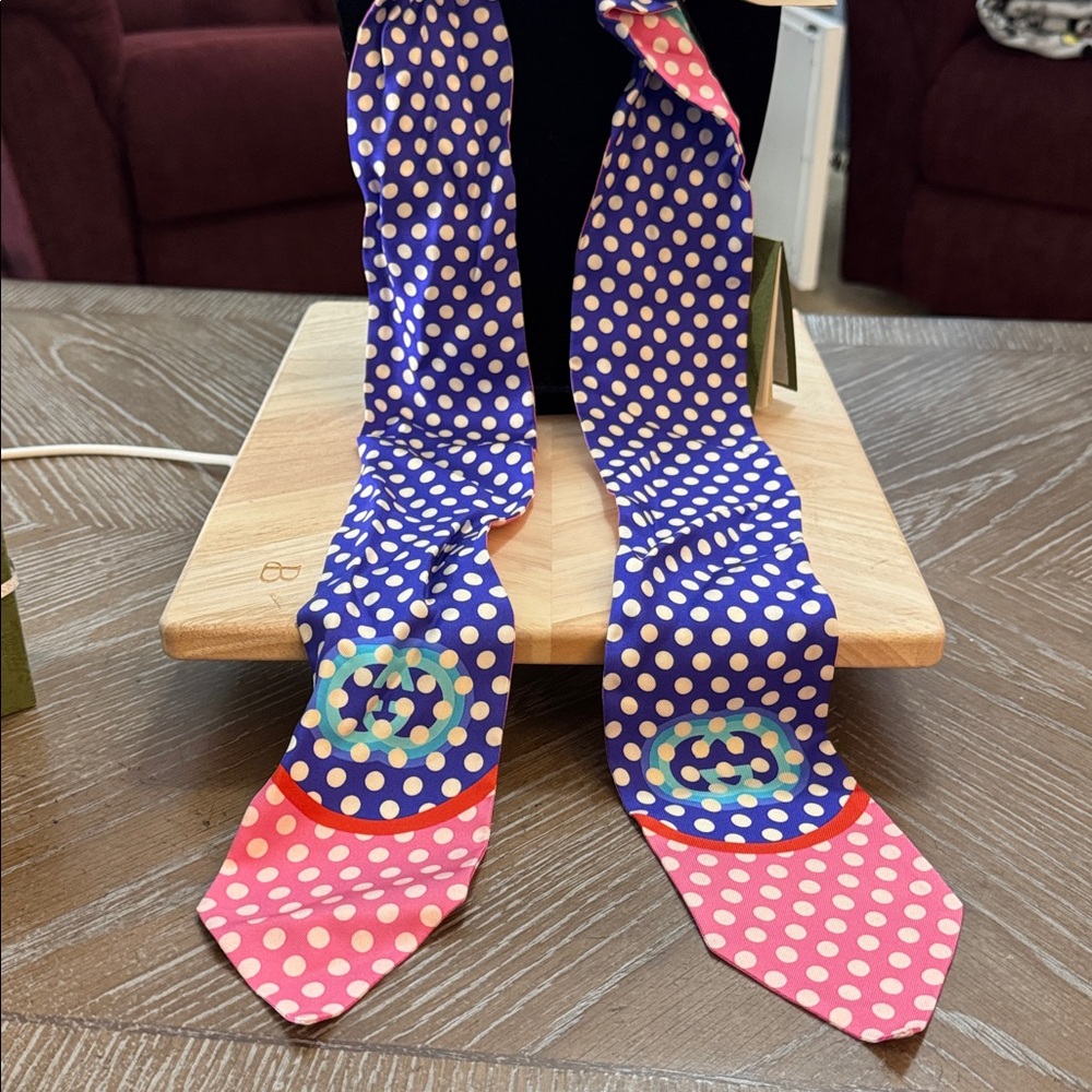 Gucci Polka Dot Pink Blue Silk Scarf - Picture 6 of 8
